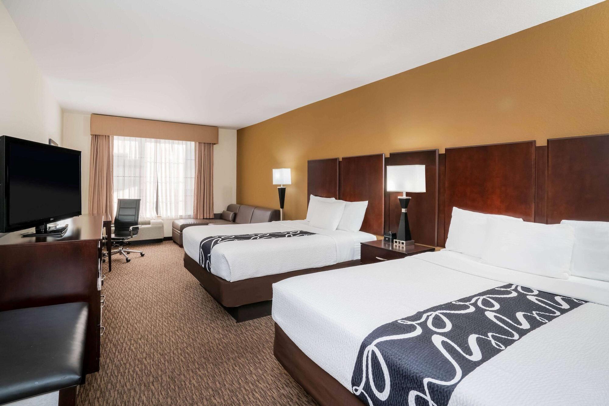 La Quinta By Wyndham Memphis Wolfchase Hotel Bagian luar foto