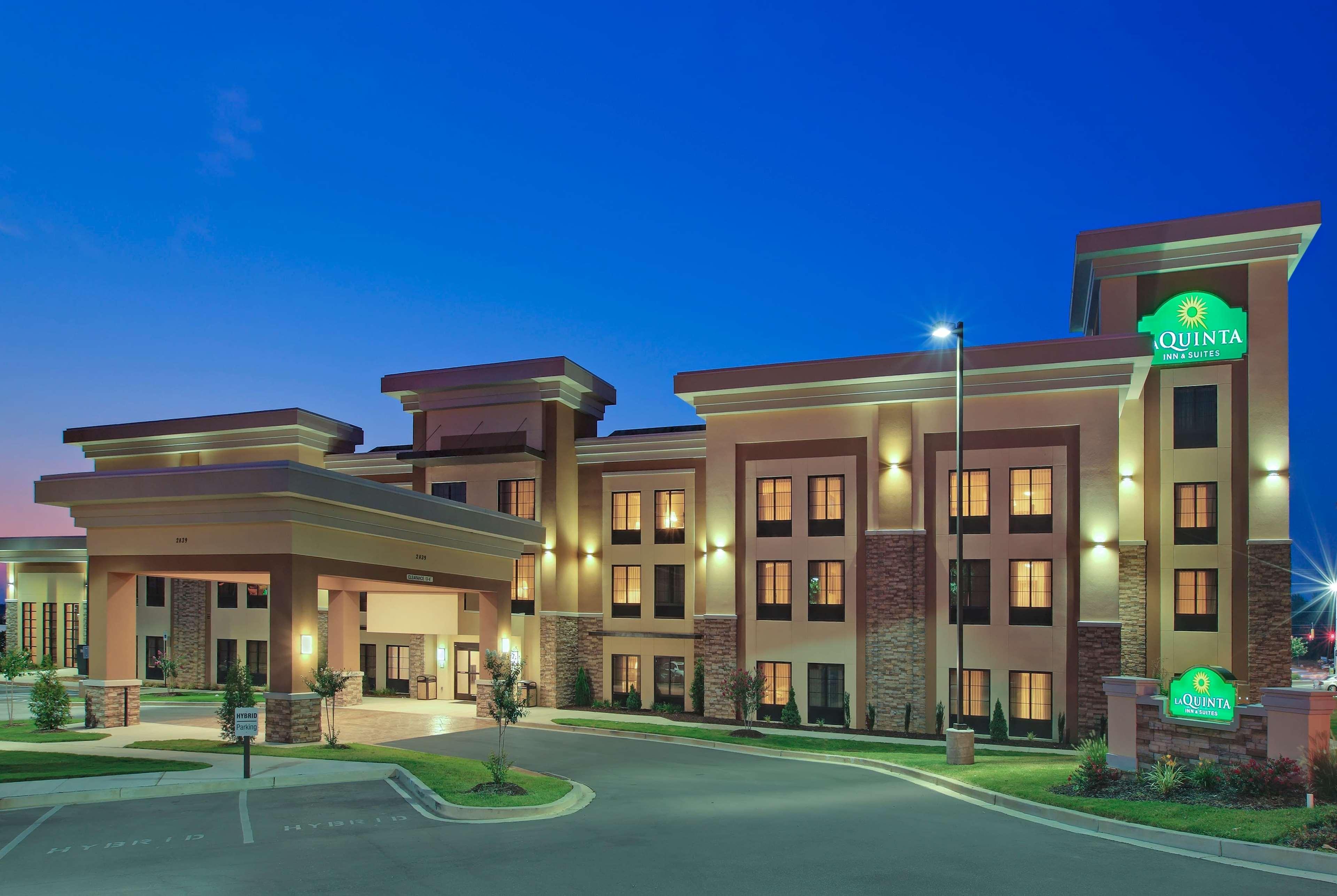 La Quinta By Wyndham Memphis Wolfchase Hotel Bagian luar foto