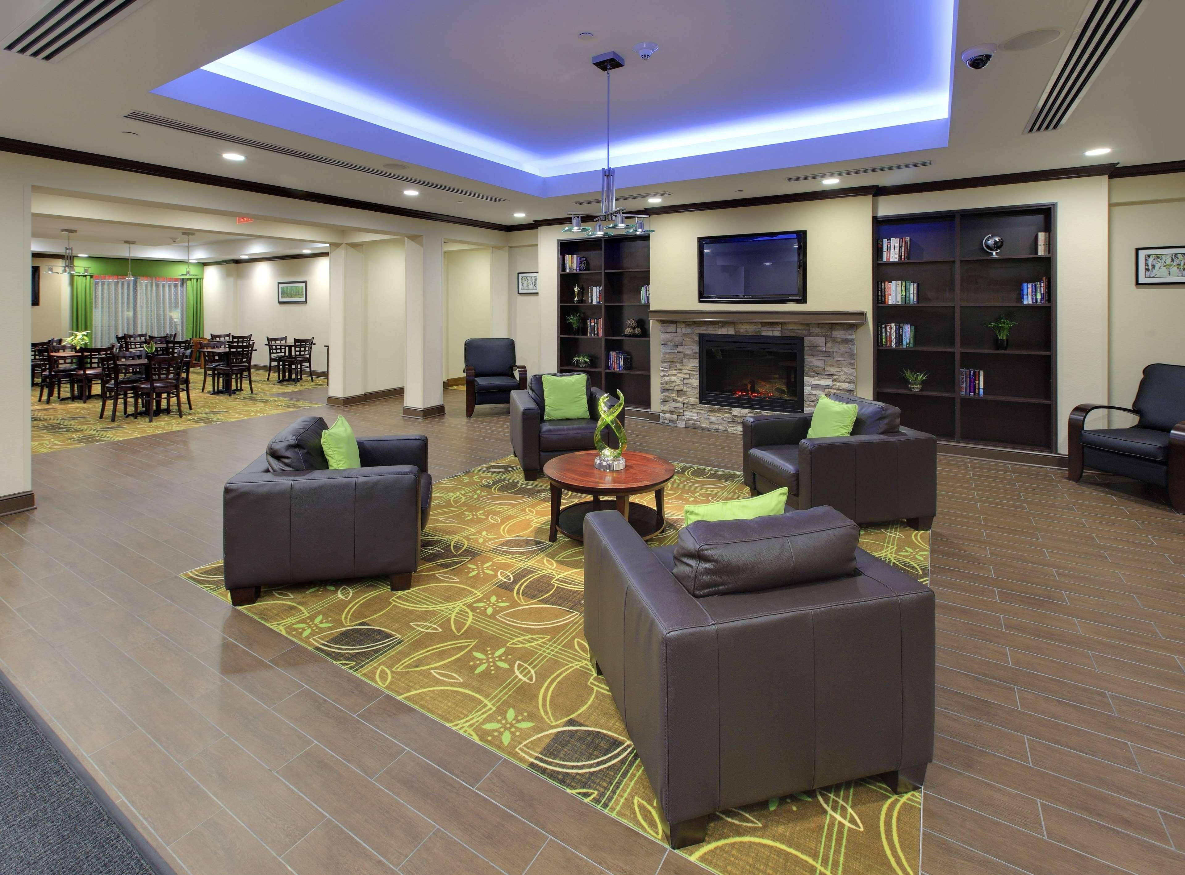 La Quinta By Wyndham Memphis Wolfchase Hotel Bagian luar foto