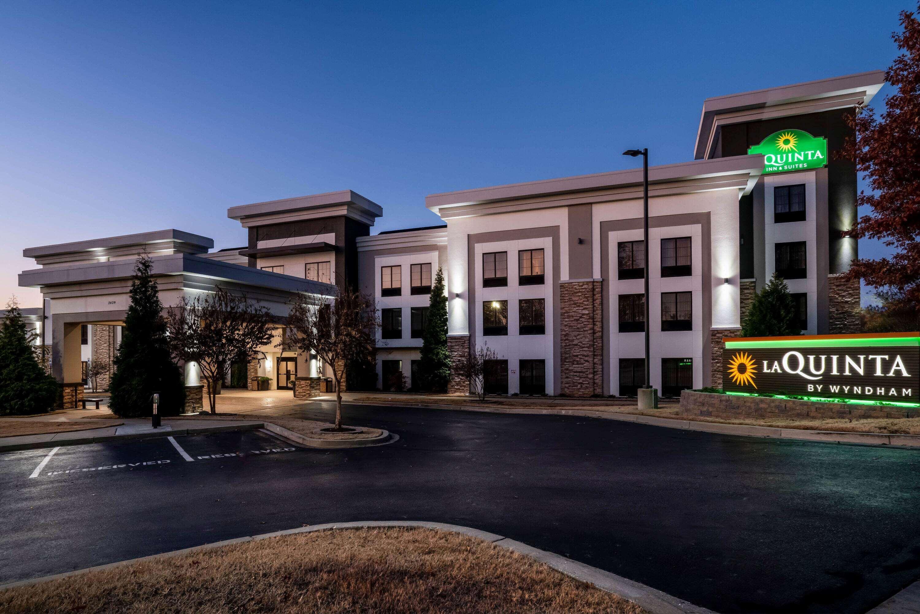 La Quinta By Wyndham Memphis Wolfchase Hotel Bagian luar foto