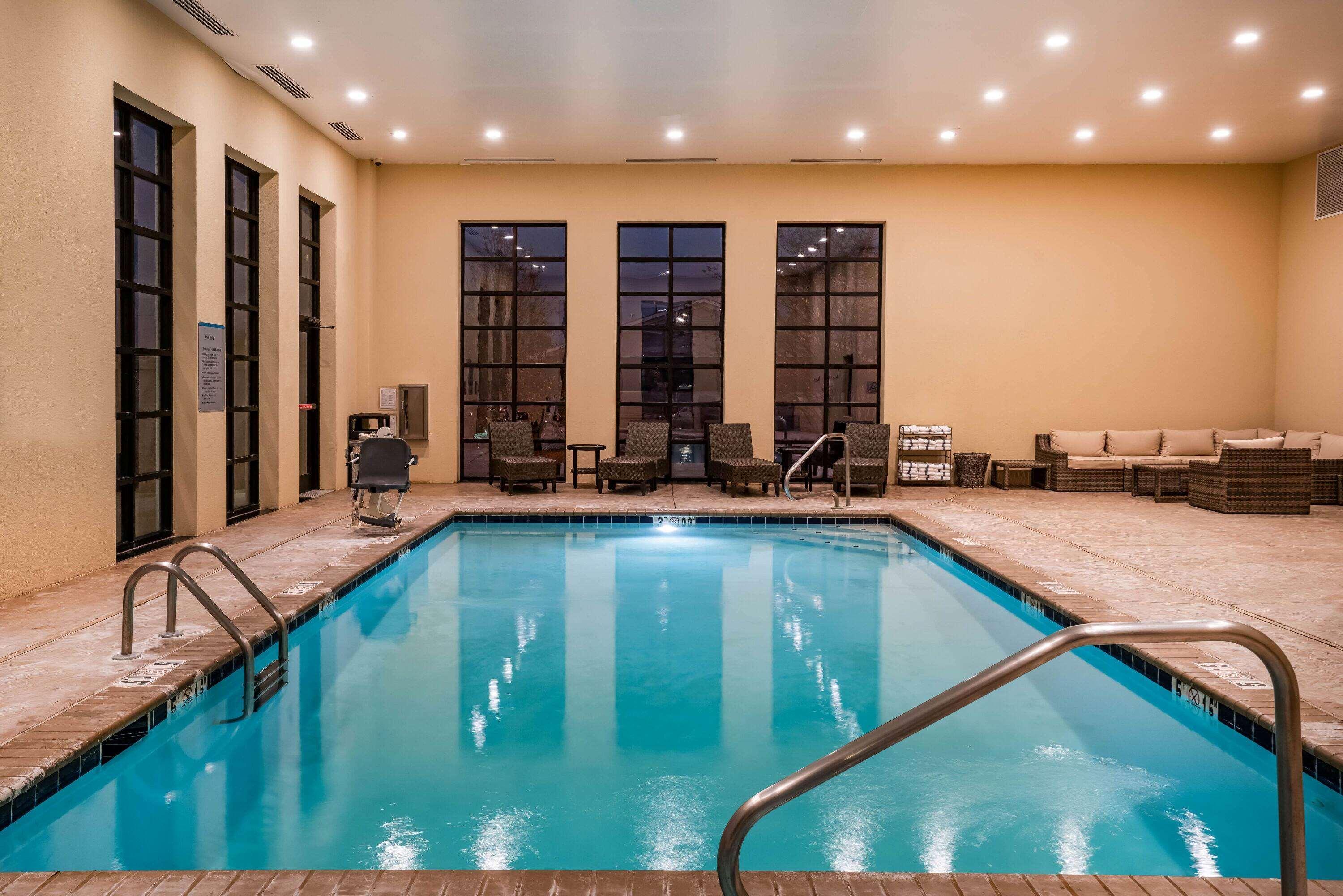 La Quinta By Wyndham Memphis Wolfchase Hotel Bagian luar foto