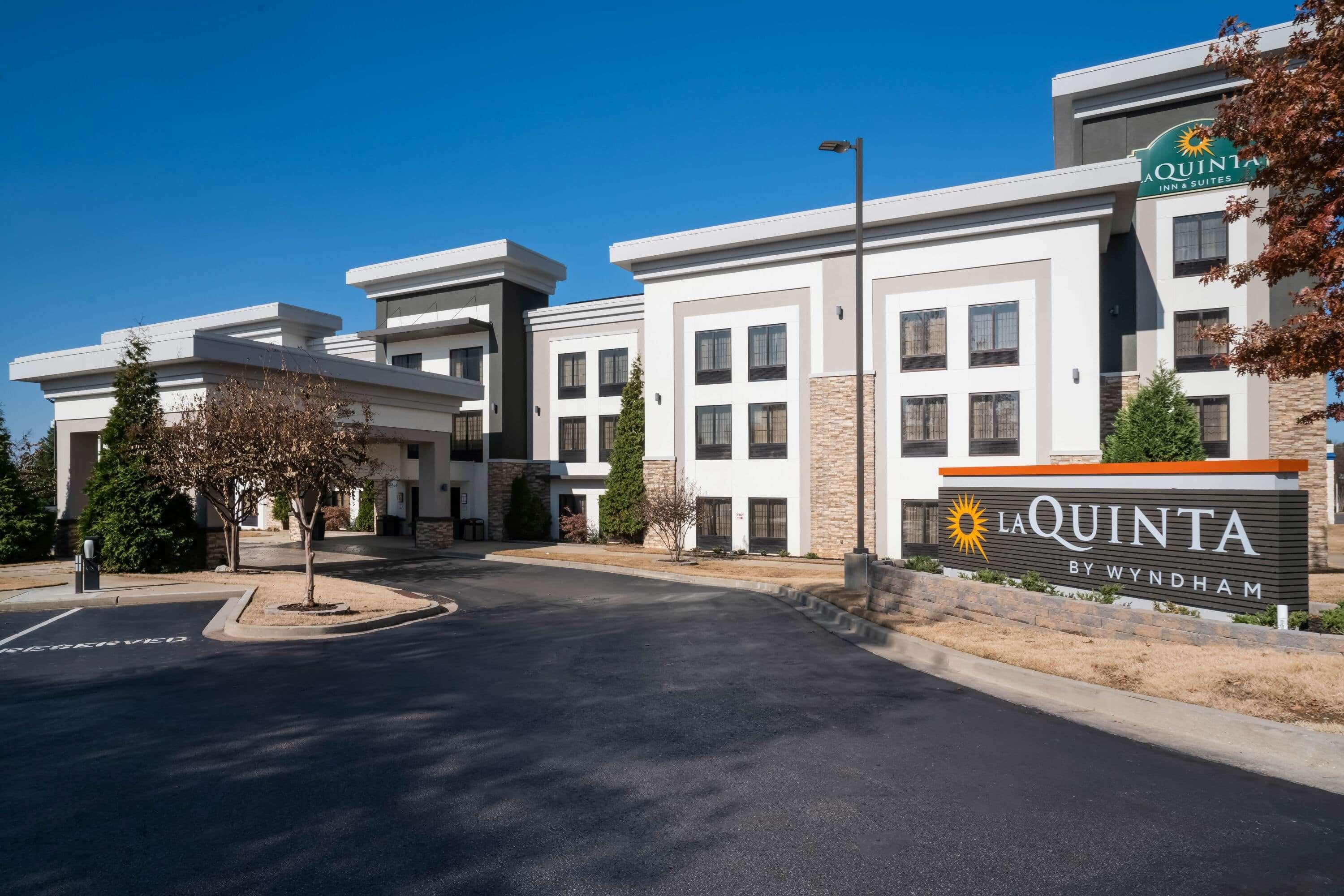 La Quinta By Wyndham Memphis Wolfchase Hotel Bagian luar foto